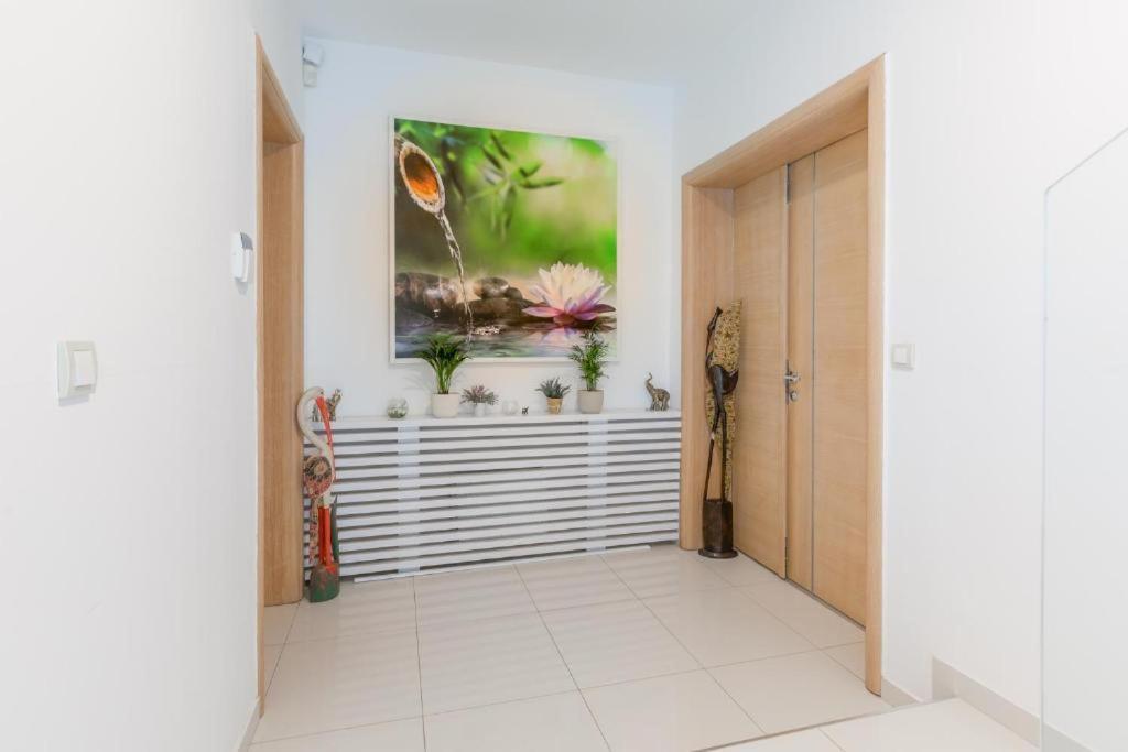 Aparthotel Lux Hedonistic Life Novi Sad Esterno foto